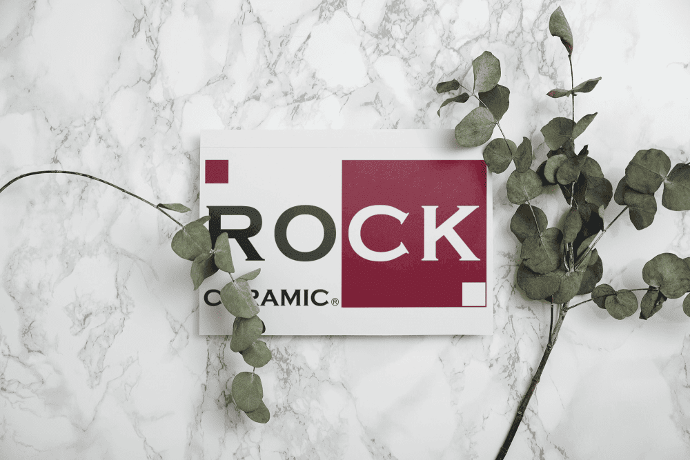 Flyer mock up with elegant and luxurious flowers 1